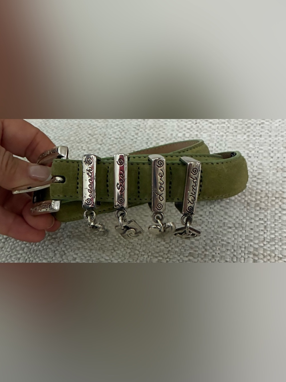 Brighton Green Suede L silver-toned dangling word Belt - Picture 2 of 12